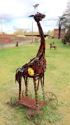 Giraffe_Bowling